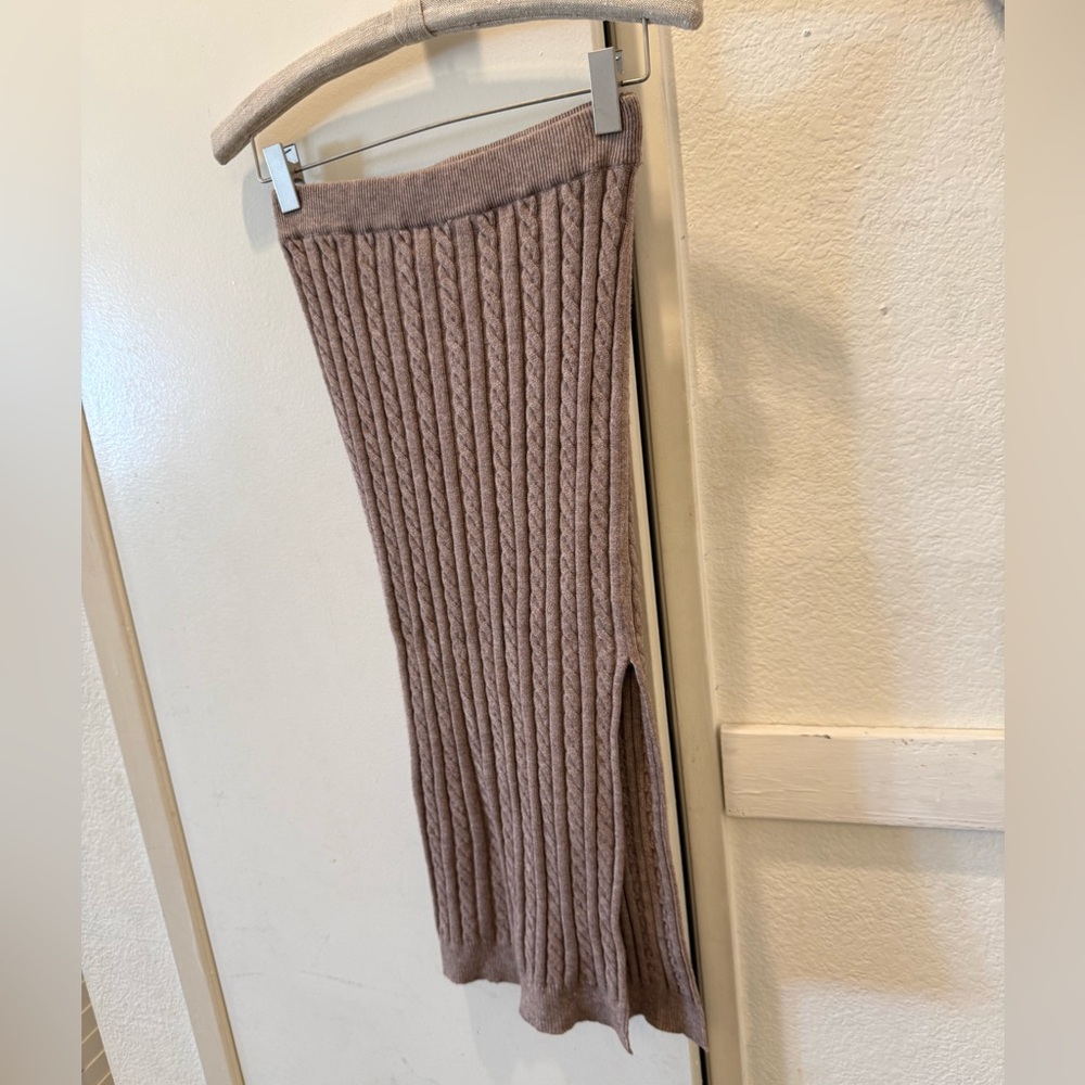 Heartloom knit midi skirt XS